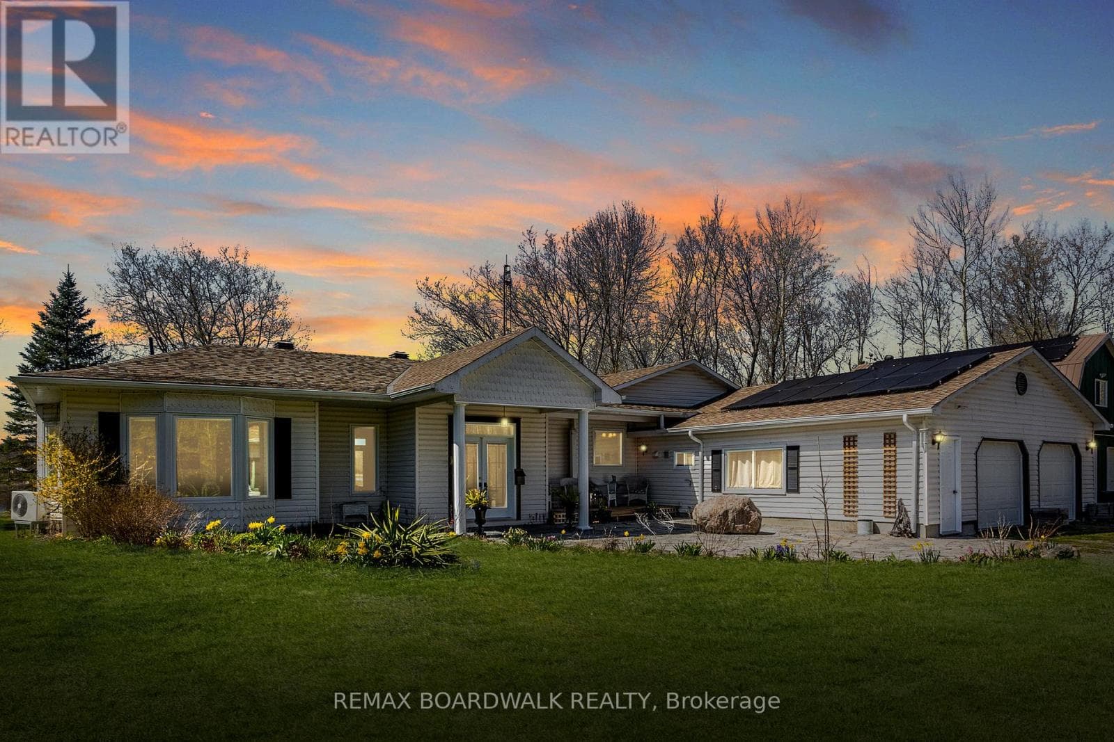 875 CORKTOWN ROAD in