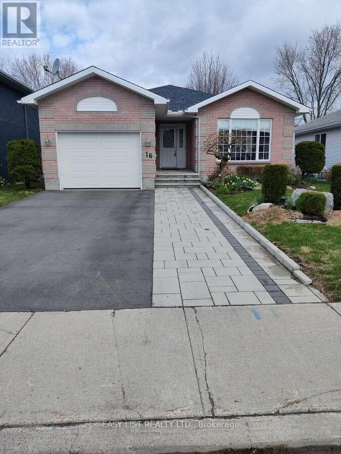 16 FAIRVIEW CRESCENT in