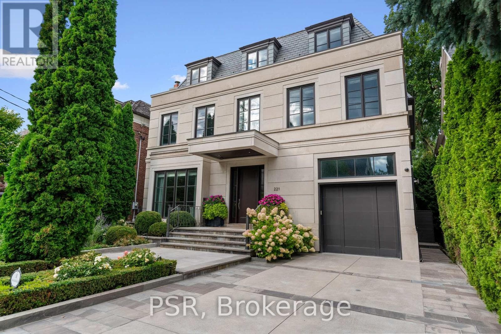 221 DUNVEGAN ROAD in Forest Hill South