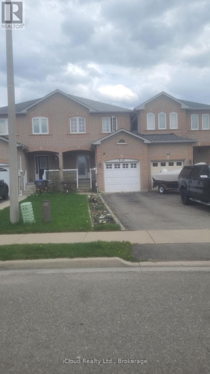 126 TWIN PINES CRESCENT in VAN KIRK