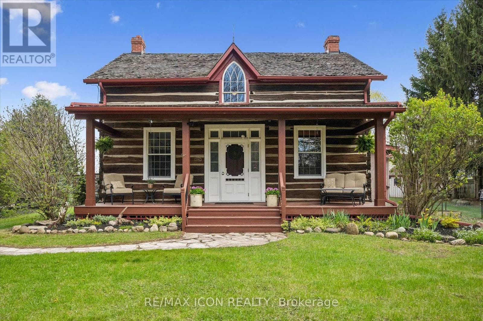 630 ROBERT FERRIE DRIVE in Doon/Pioneer Park