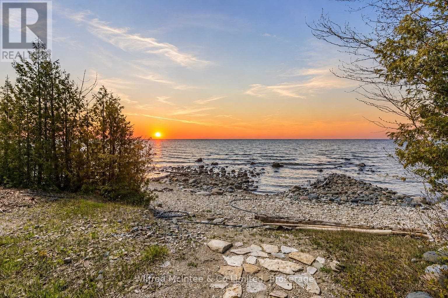 765 BRUCE ROAD 13 in