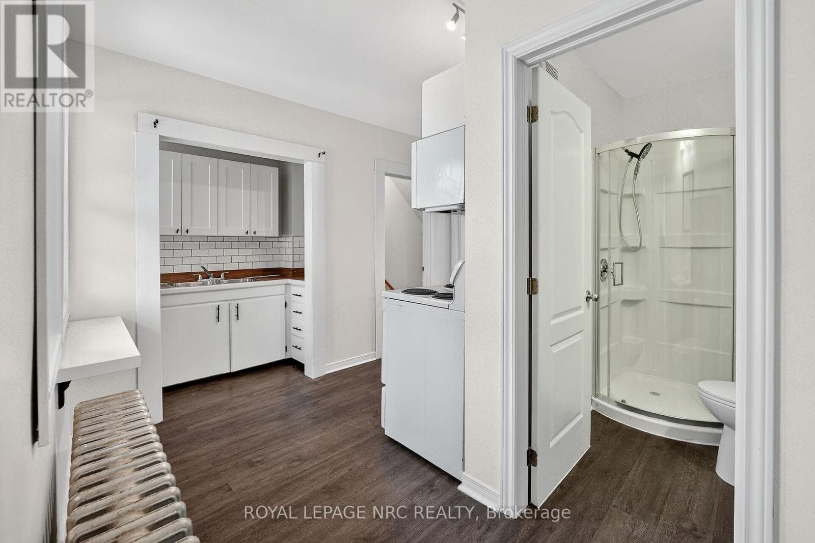 211 LINCOLN STREET in