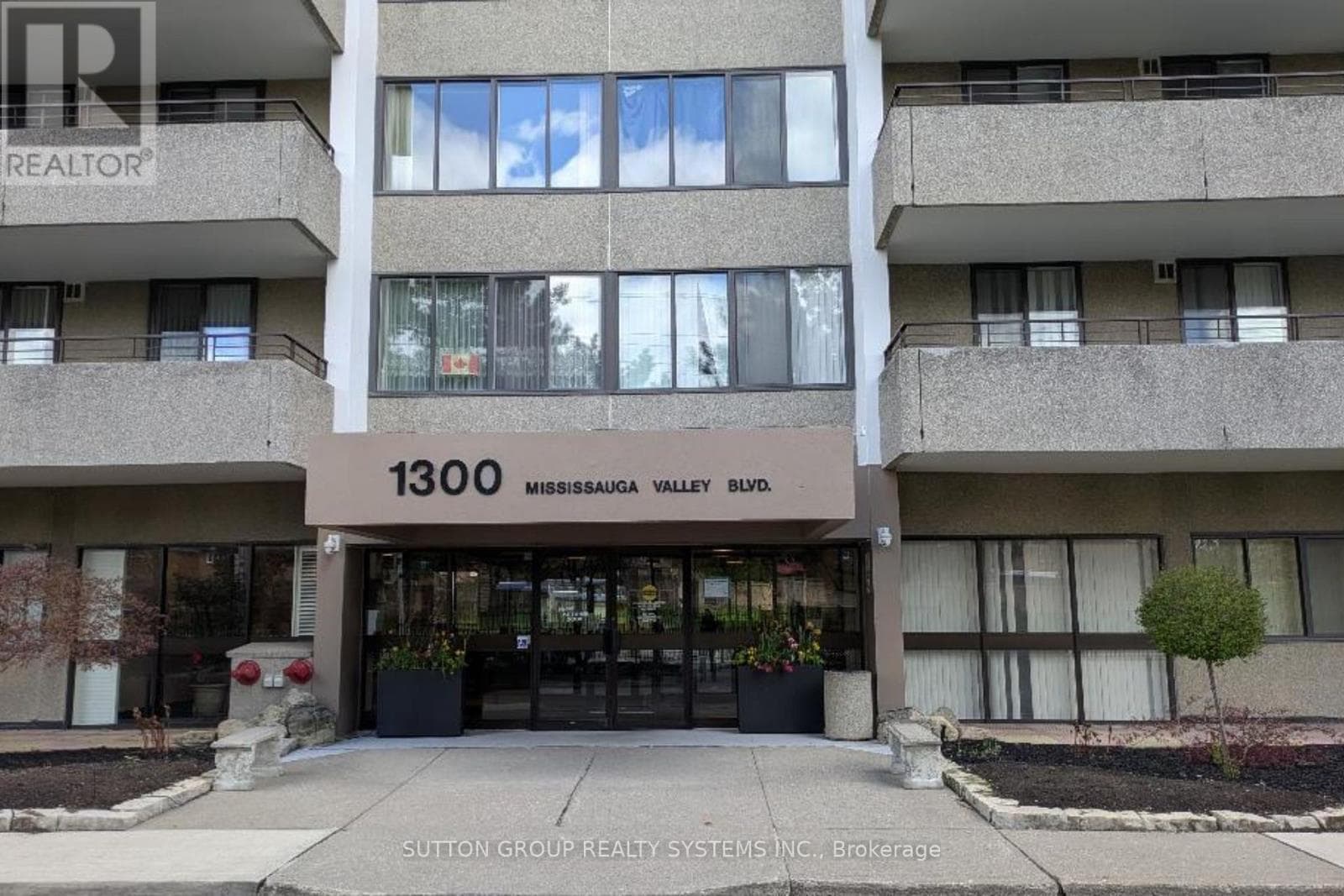 504 - 1300 MISSISSAUGA VALLEY BOULEVARD in Mississauga Valleys