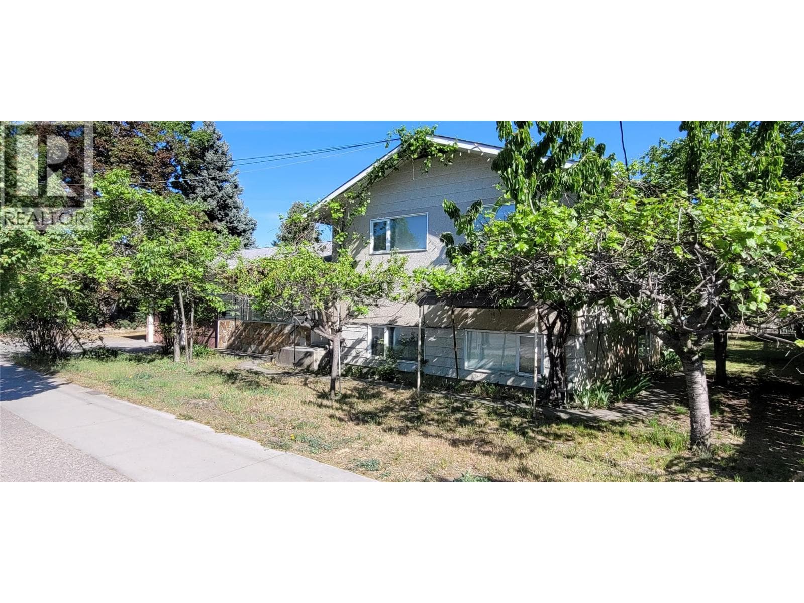 1240 KLO ROAD in South Pandosy - KLO