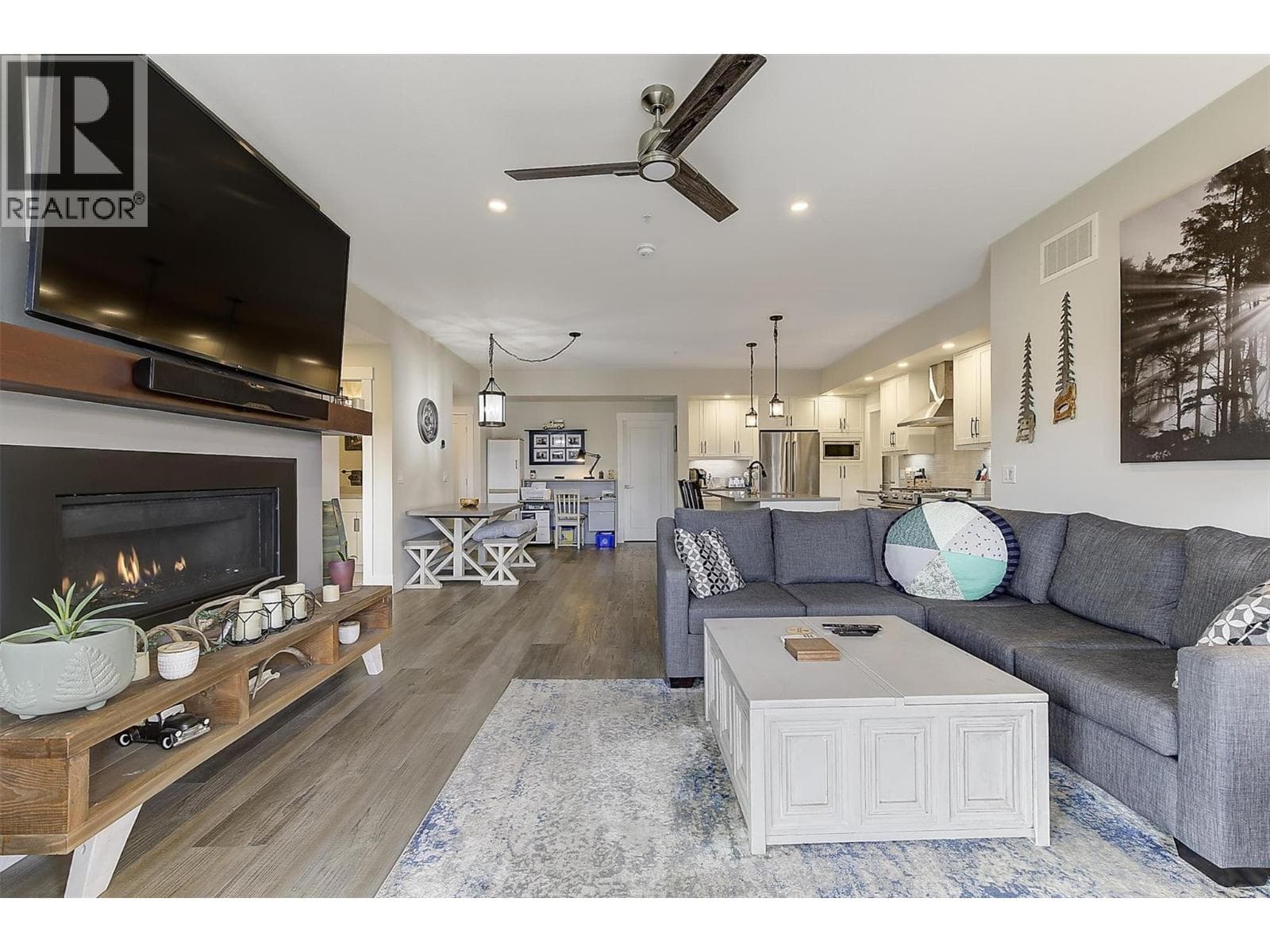 4000 Redstone Crescent Unit# 222 in