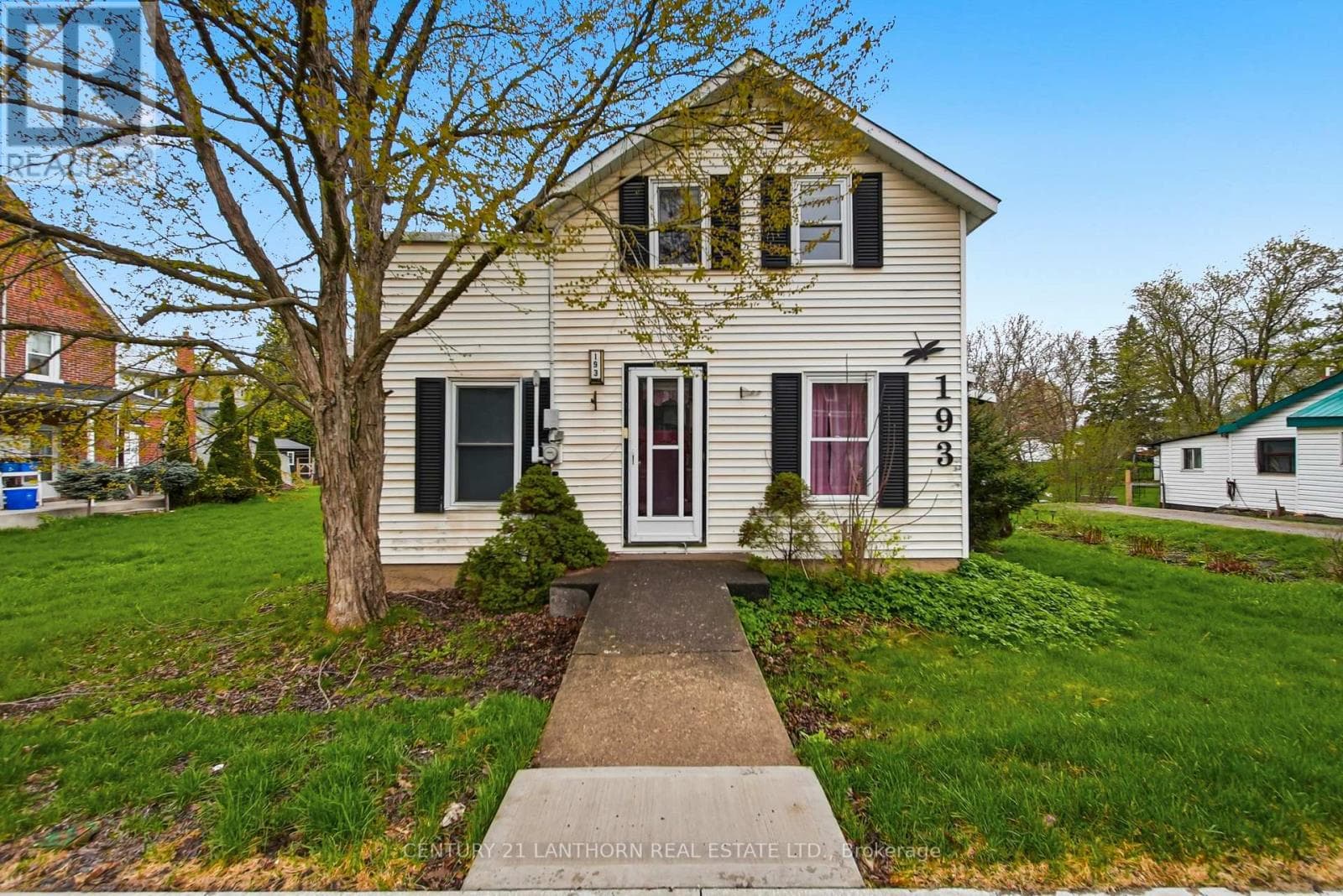 193 ST. LAWRENCE STREET E in
