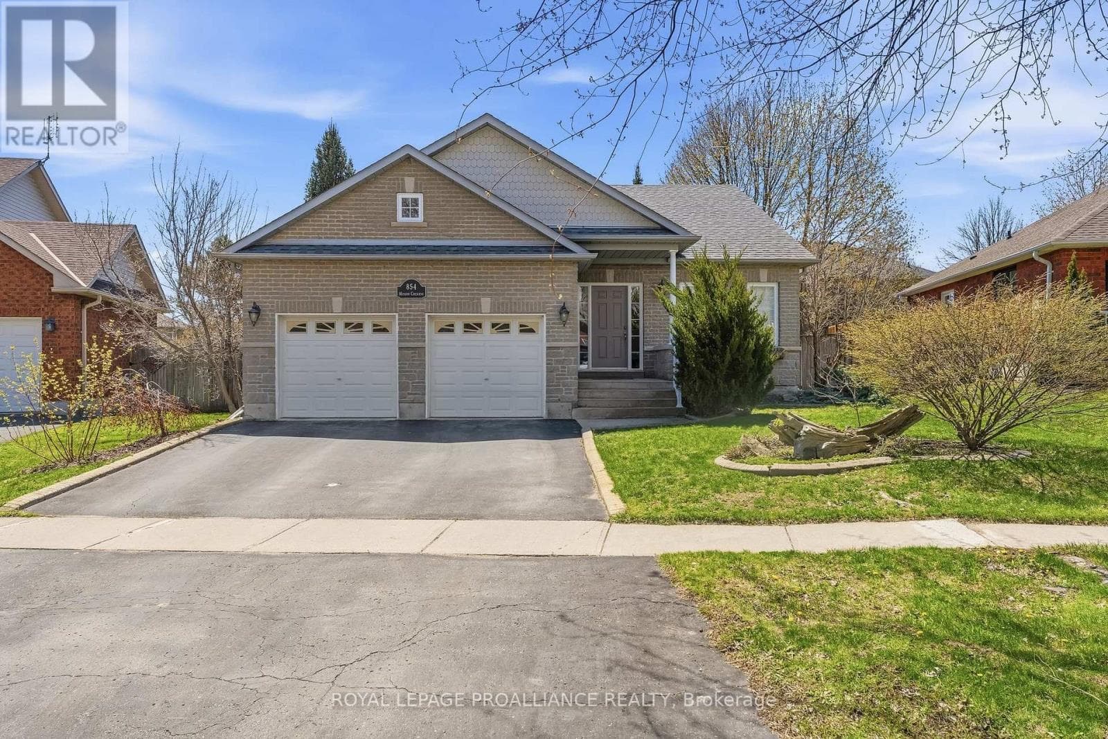 854 MUNSON CRESCENT in