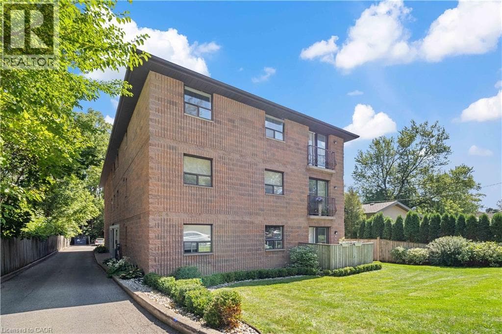 78 WELLAND Street Unit# 302 in