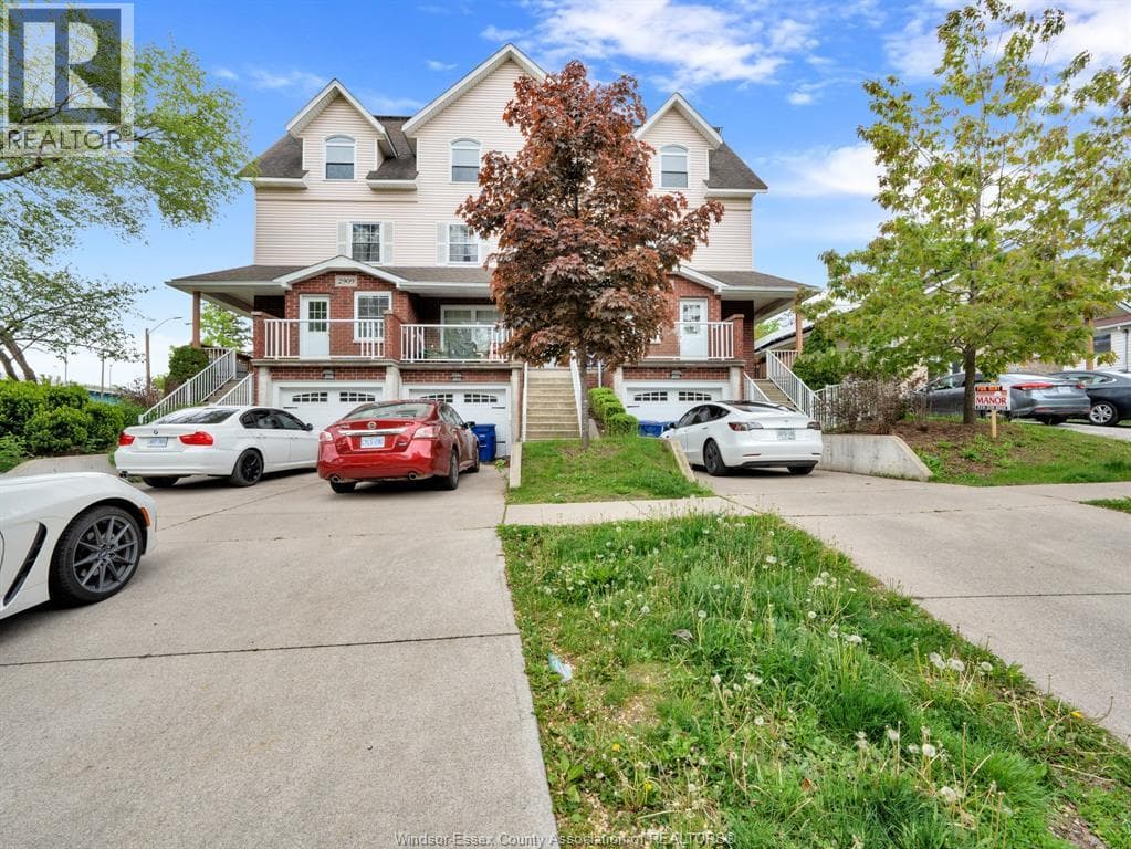 2929 DONNELLY STREET in Sandwich