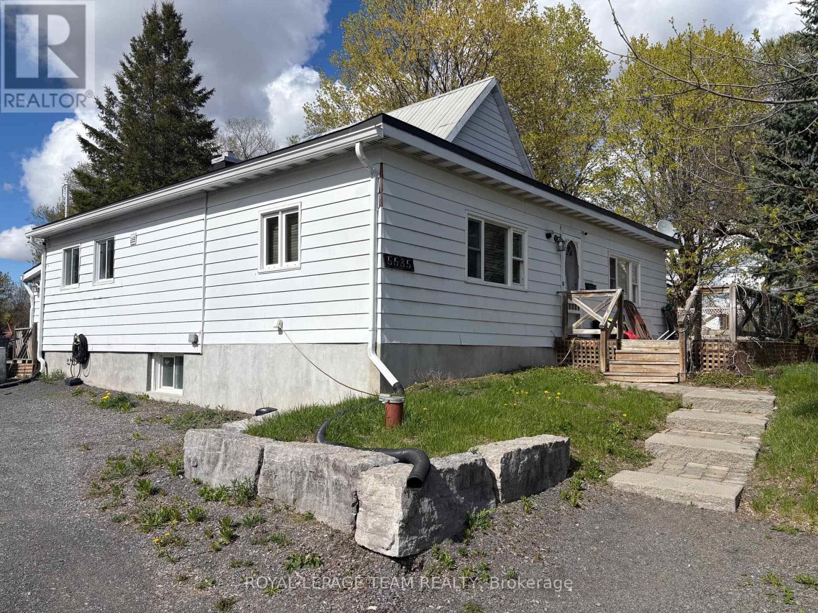 5535 MITCH OWENS ROAD in MANOTICK
