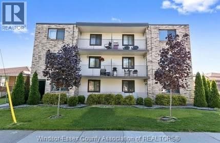1580 MOY AVENUE Unit# 201 in Walkerville