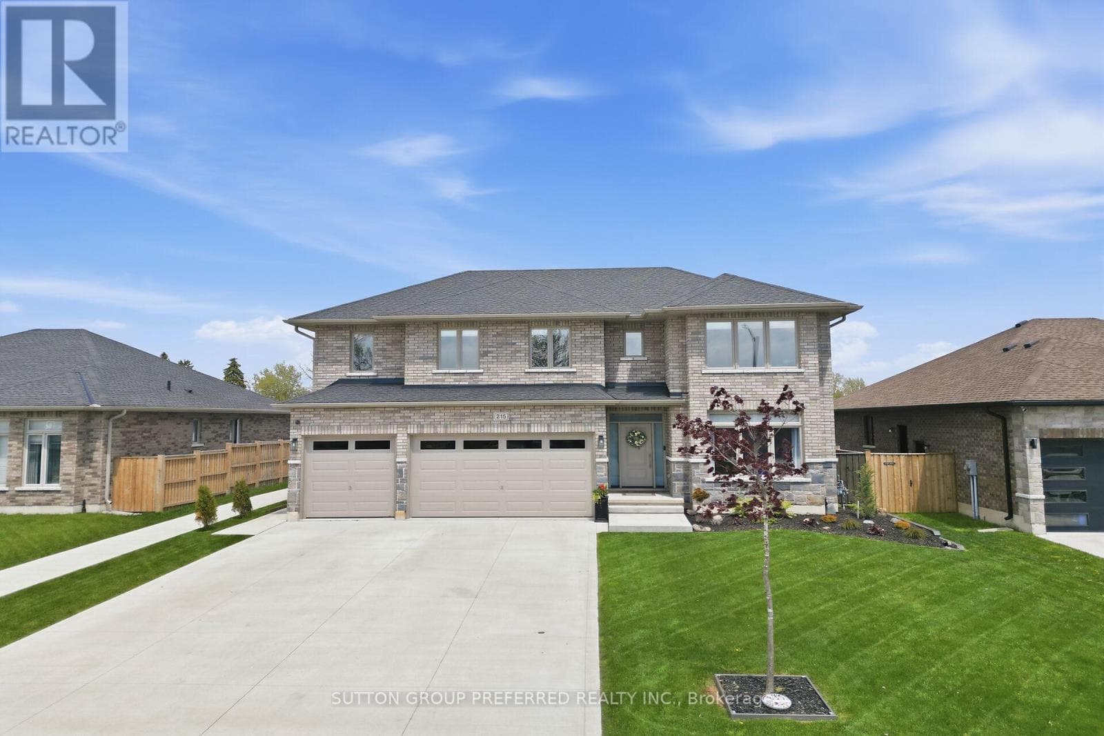 215 LEITCH STREET in