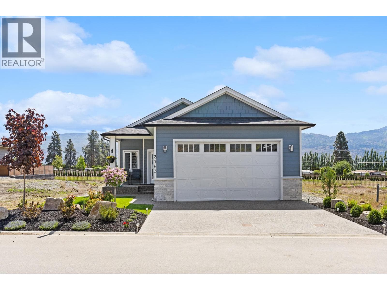3763 St. James Drive in