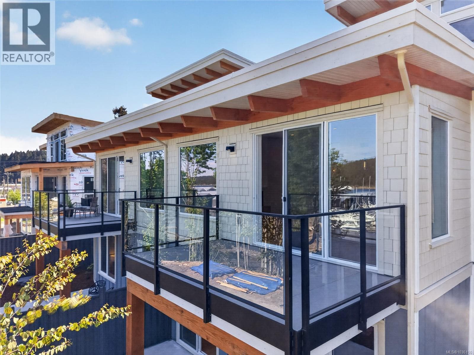 6 152 Marina View Dr in