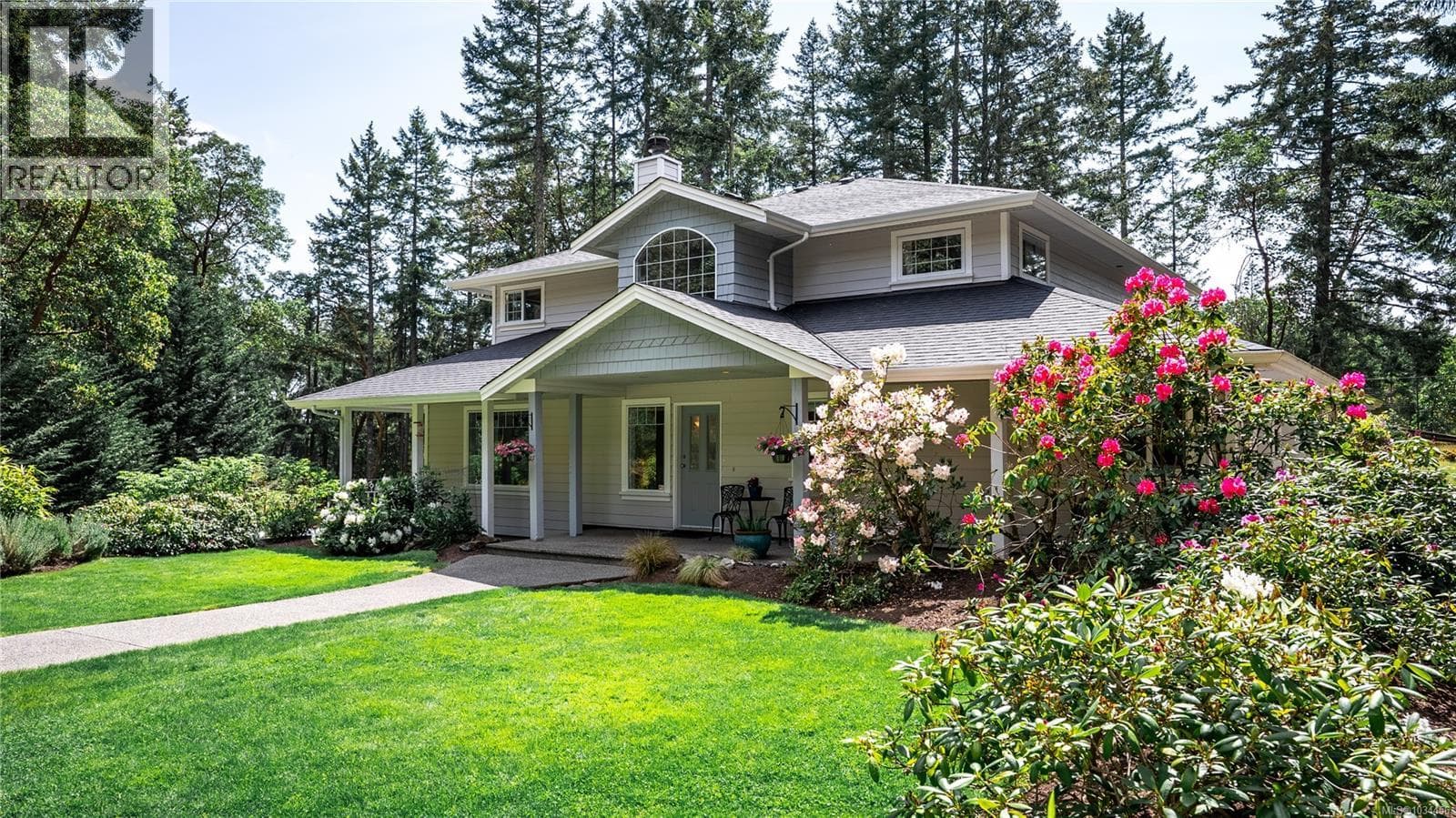 636 Stewart Mountain Rd in