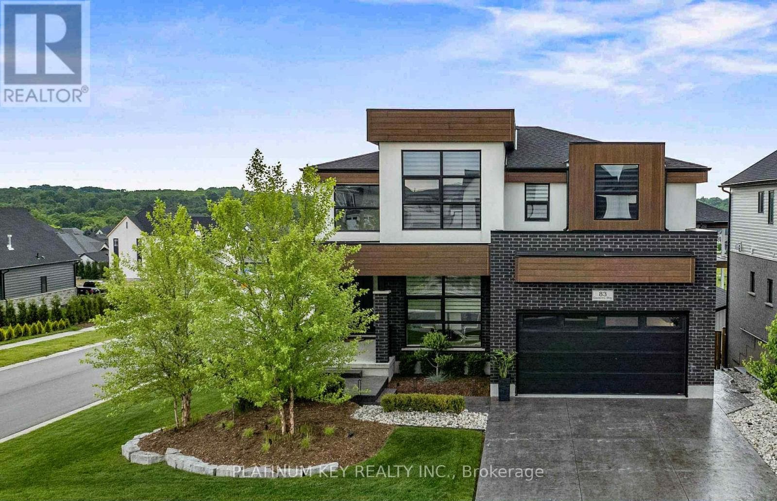 83 DAVENTRY WAY in