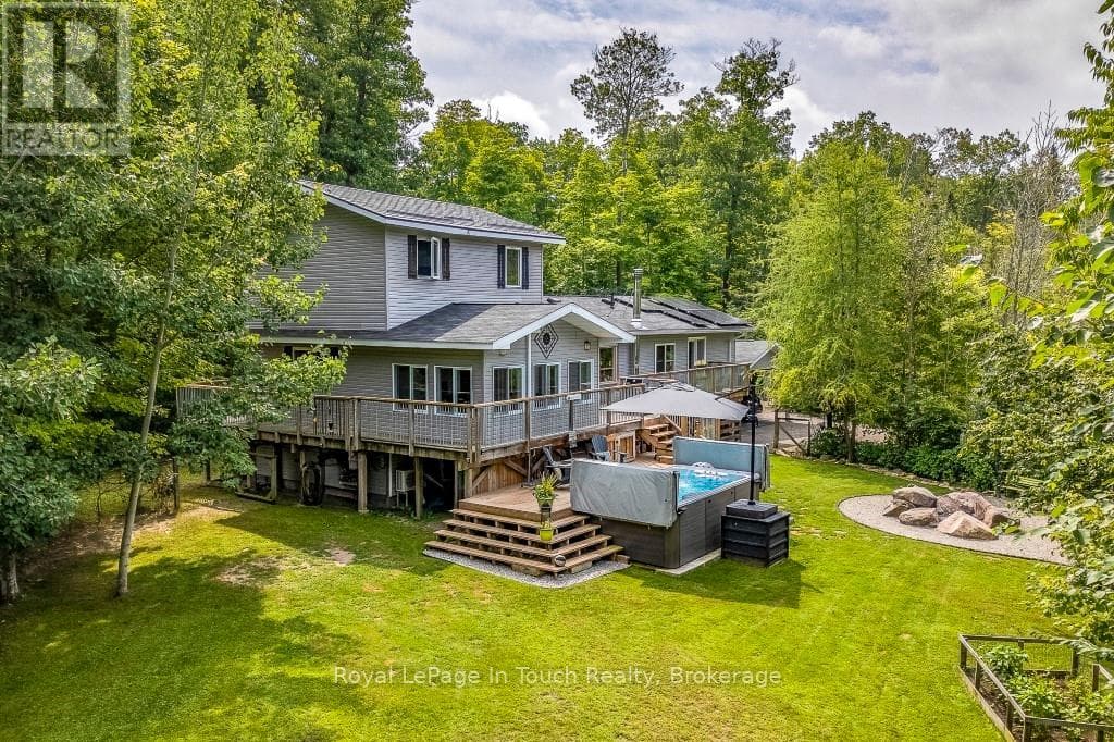 36 MEADOWS AVENUE in