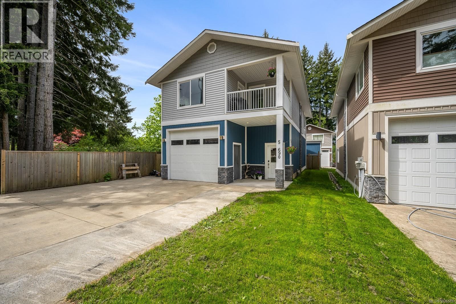 5 690 Smith Rd in