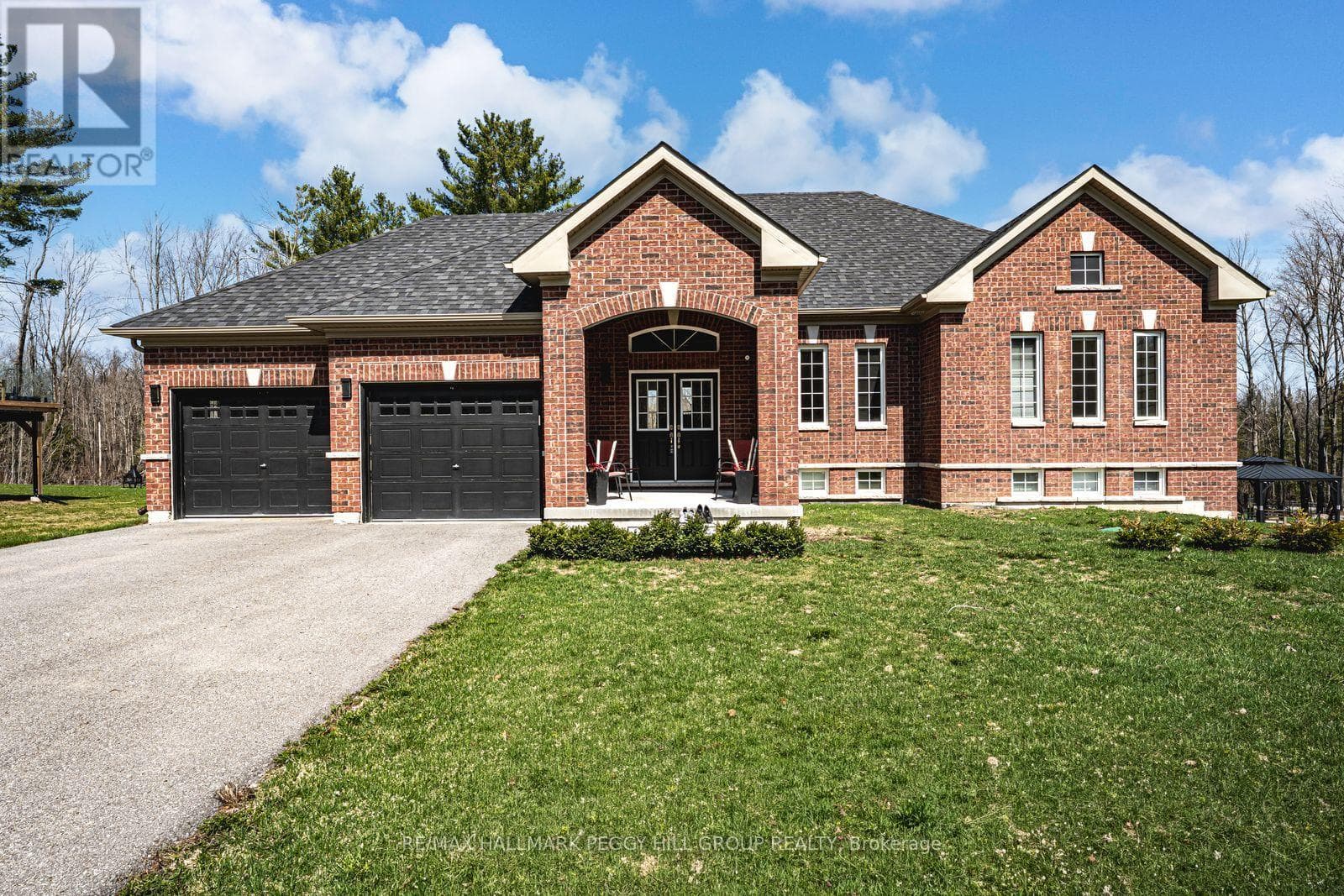 82 DIAMOND VALLEY Drive in
