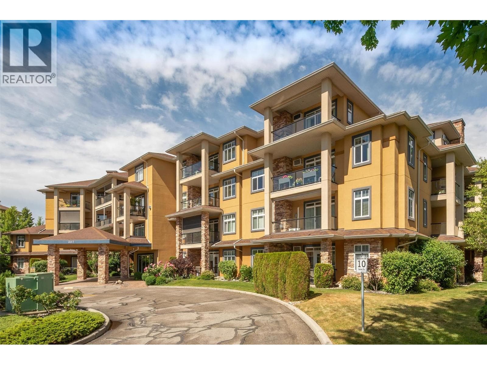 307 Whitman Road Unit# 206 in Glenmore - Clifton - Dilworth