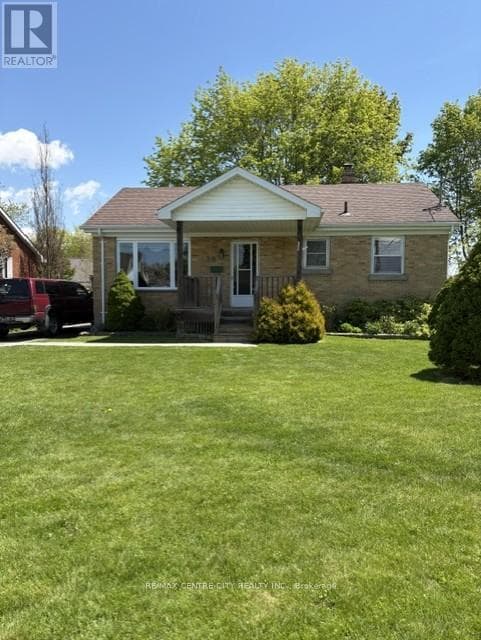 28 DIEPPE DRIVE in