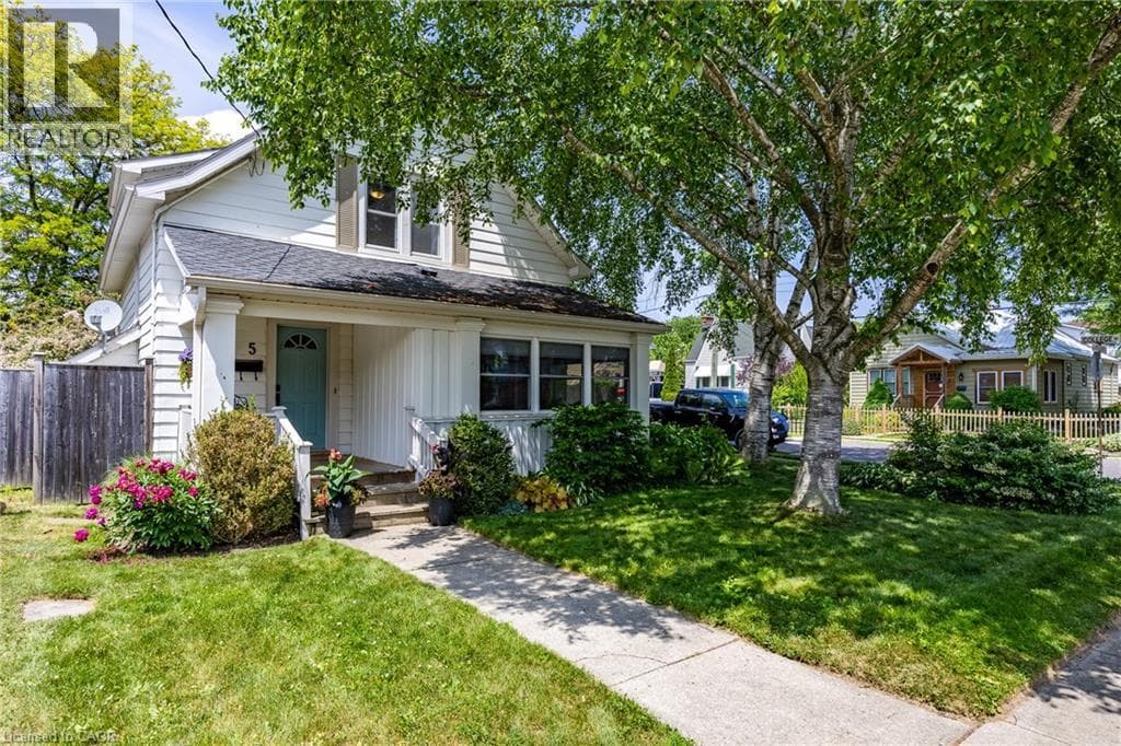 5 HAWTHORNE AVENUE in