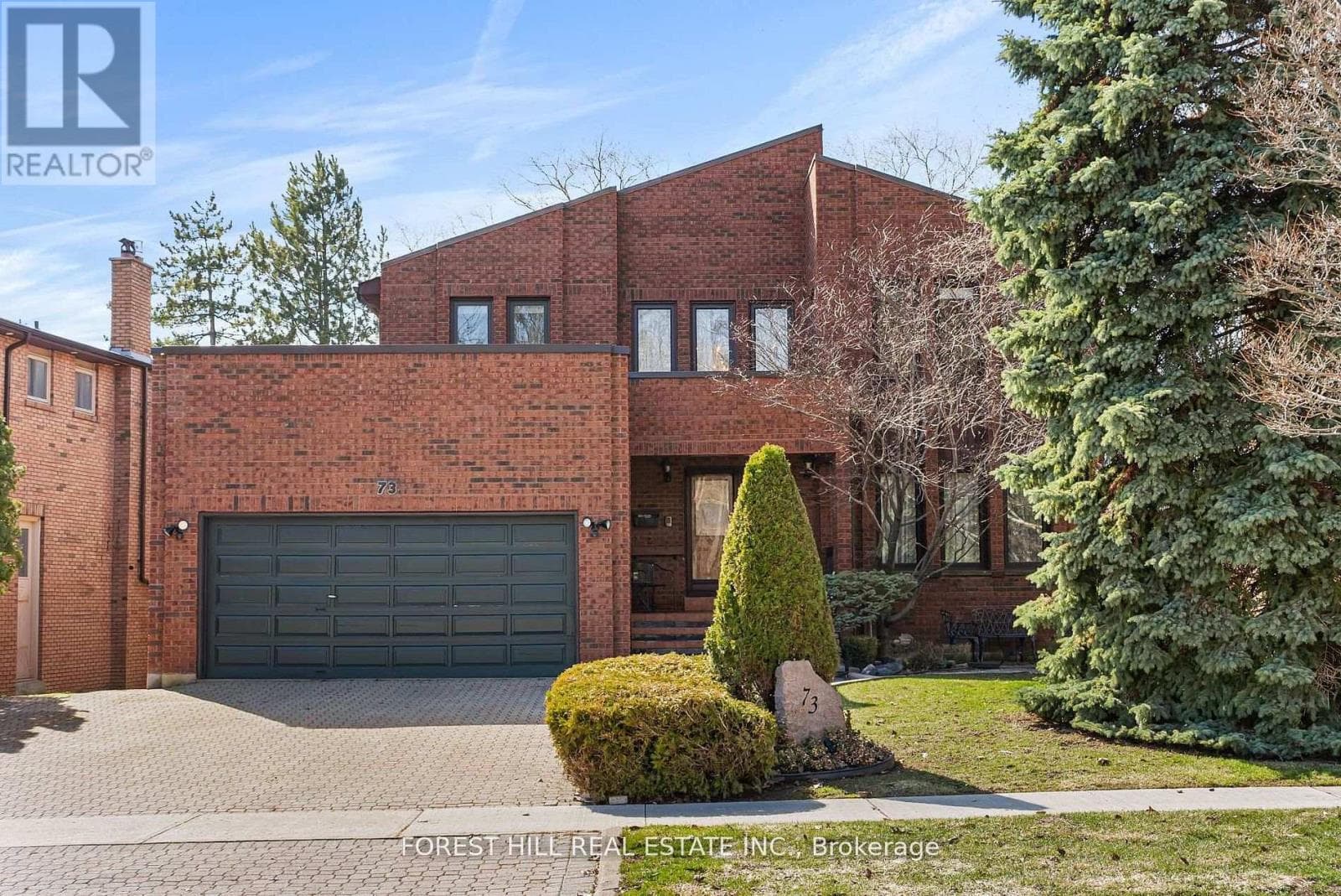 73 GARNIER COURT in Bayview Woods-Steeles
