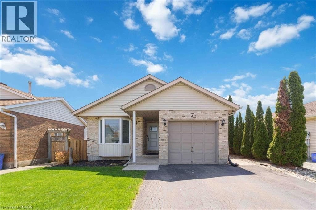 41 EASTWOOD DRIVE in