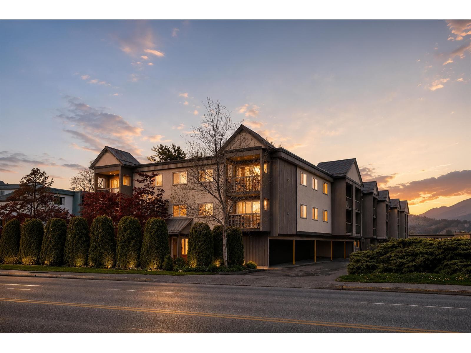 327 1783 AGASSIZ-ROSEDALE NO 9 HIGHWAY, Agassiz in