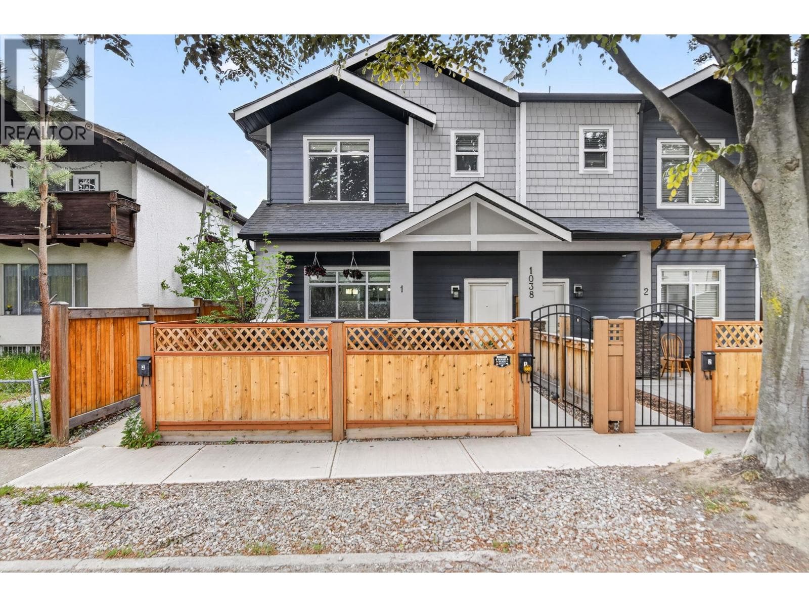 1 1038 STOCKWELL AVENUE in Central City