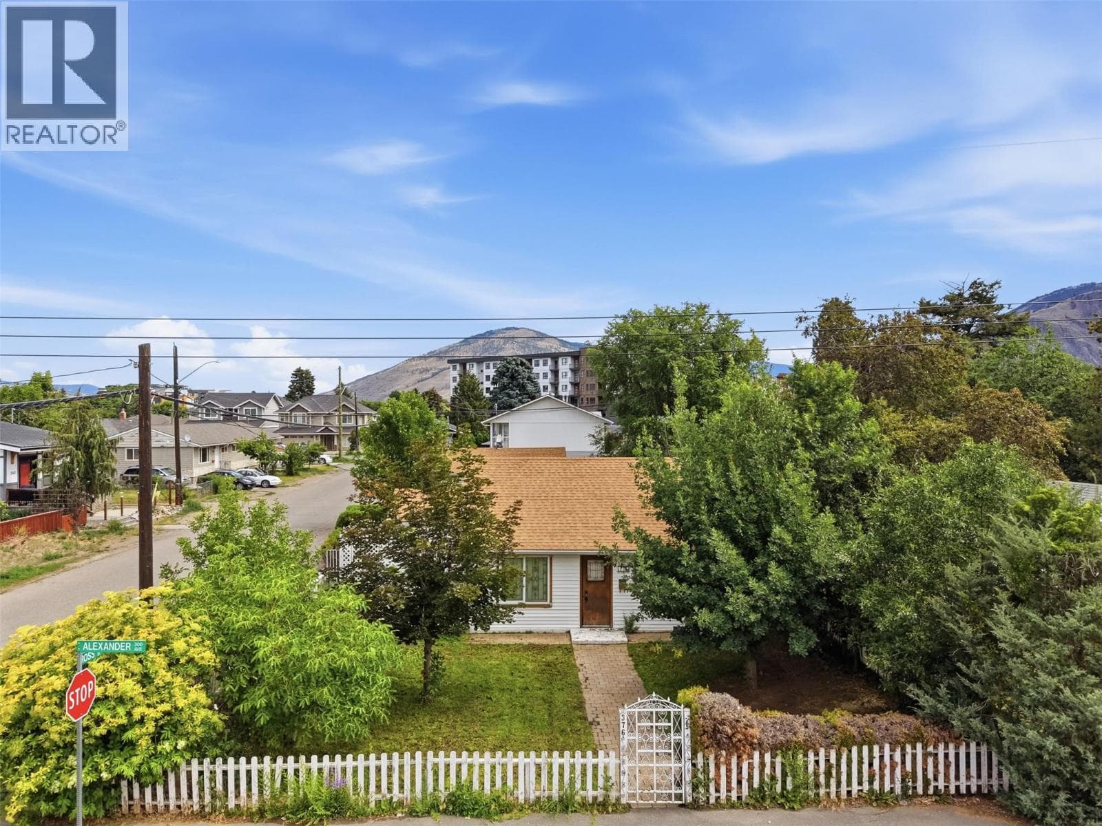 376 ALEXANDER AVENUE in