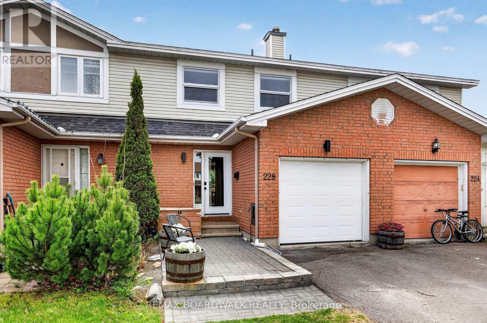 228 JAMIESON STREET in