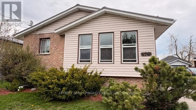 178 COLBORNE STREET W in Lindsay
