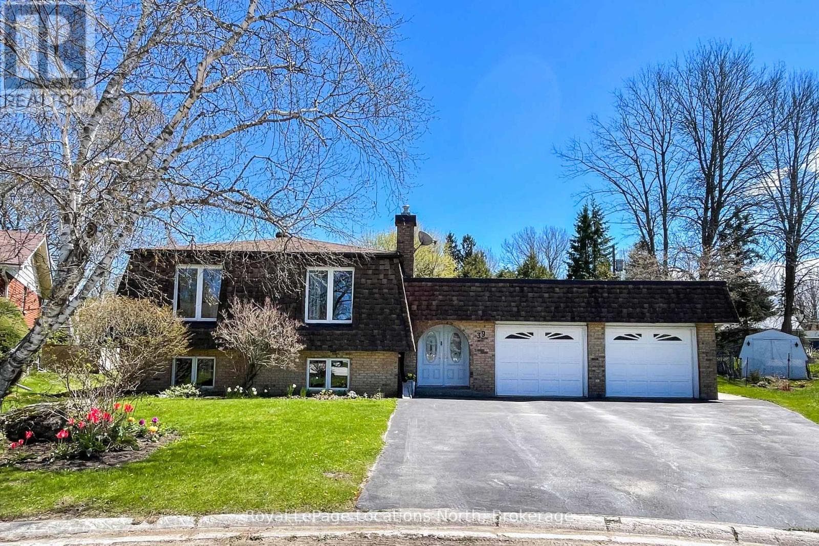 39 CENTENNIAL HEIGHTS COURT in