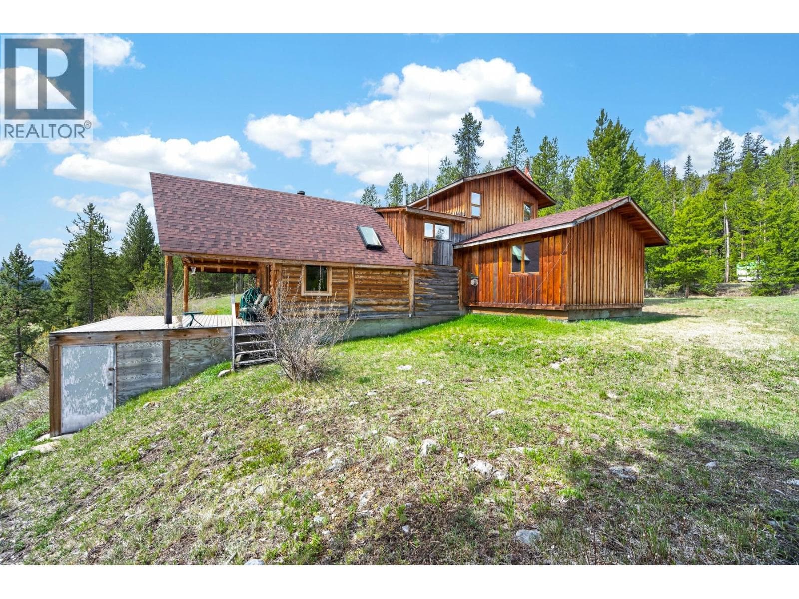 5000 Starshine Way in