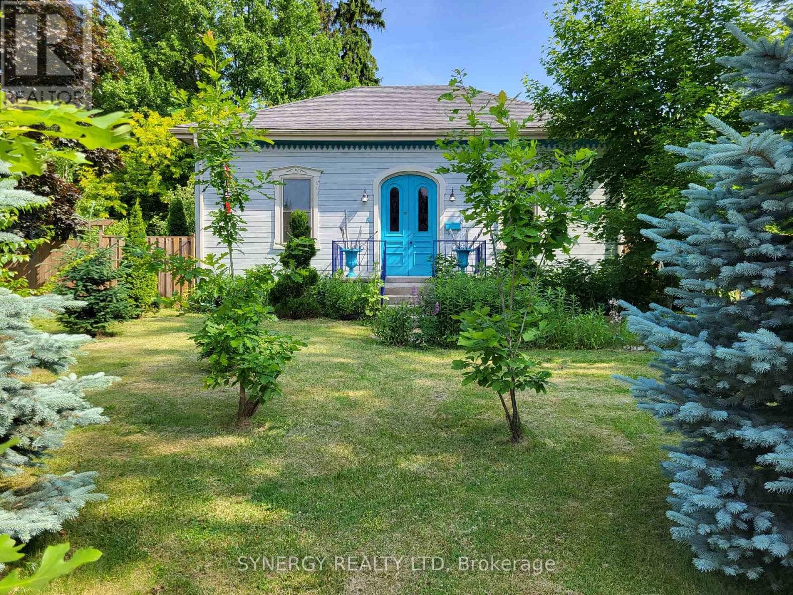 5 HULL ROAD in
