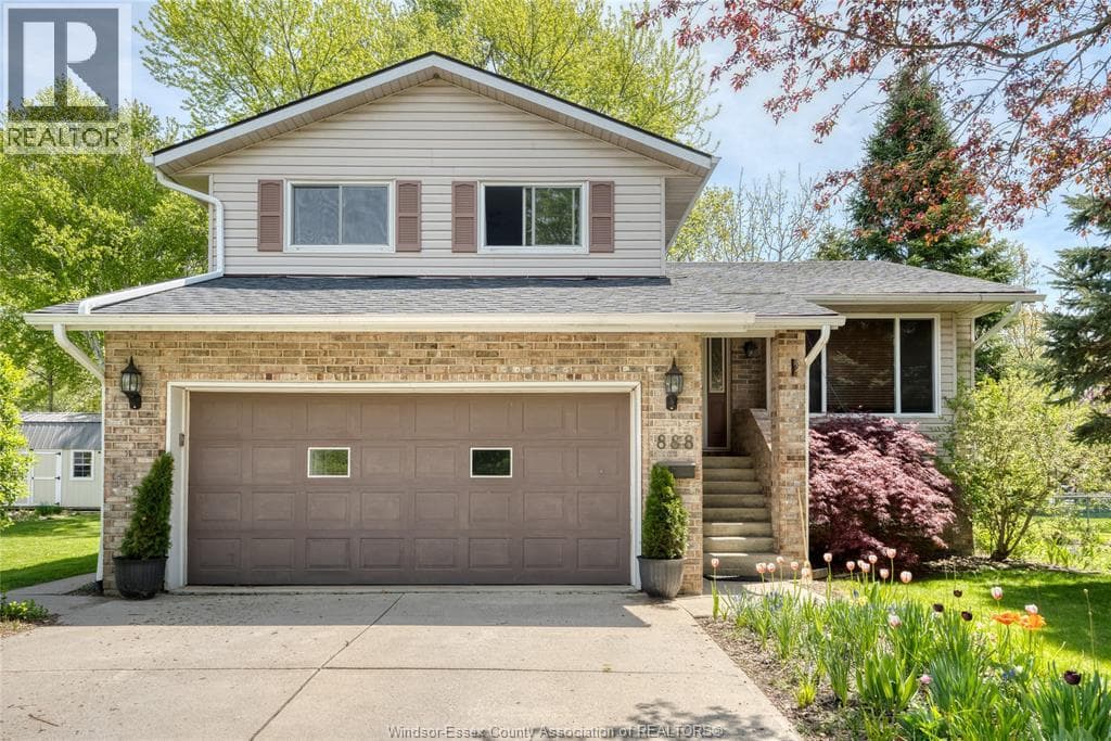 888 BAYVIEW in