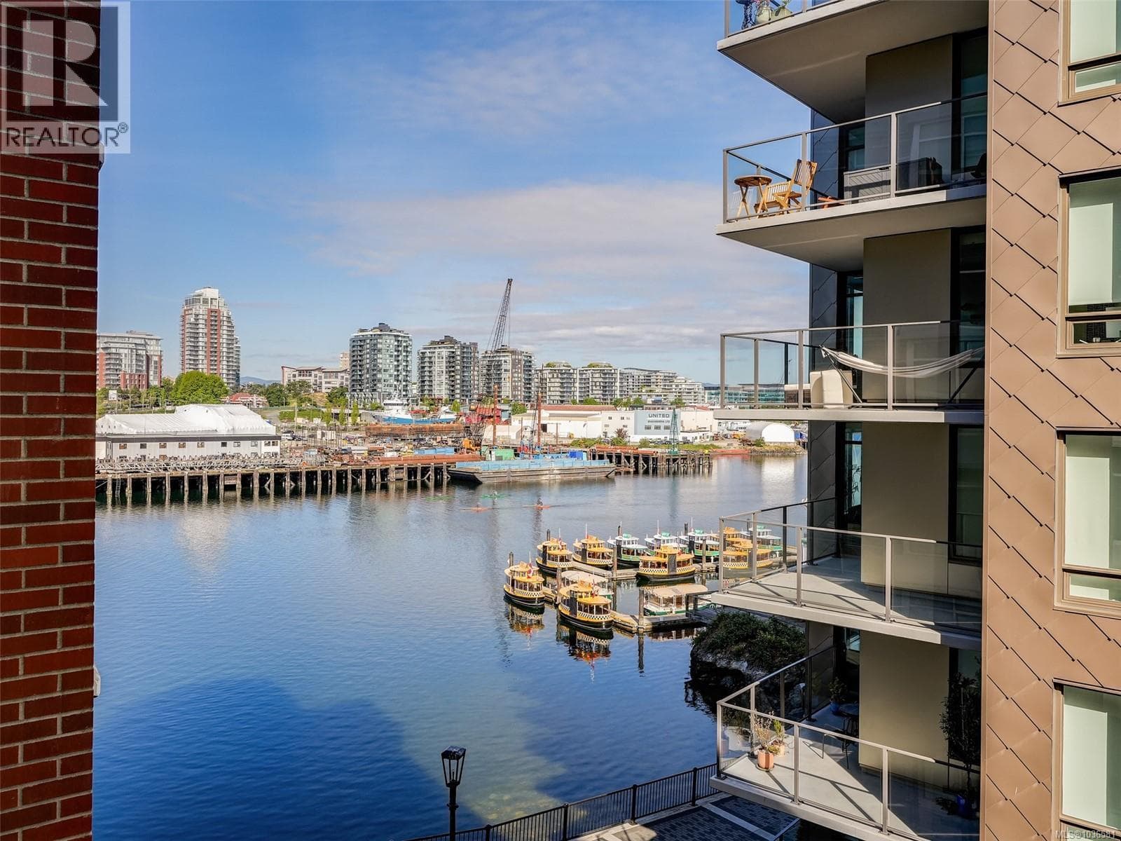 210 456 Pandora Ave in Downtown