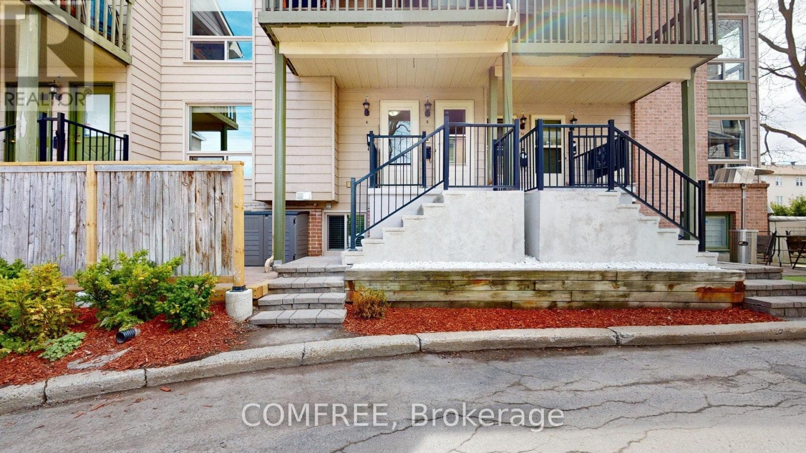 6 - 268 PRESLAND ROAD in OVERBROOK