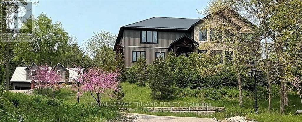 4118 THOMAS ROAD in