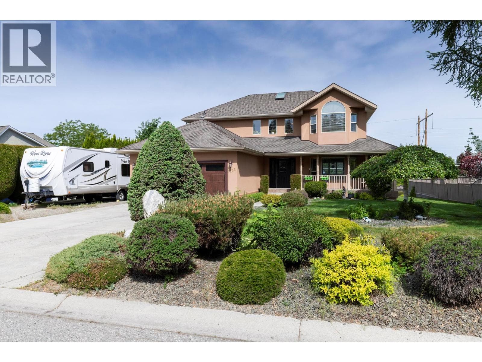 1544 WOODRIDGE ROAD in North Mission - Crawford