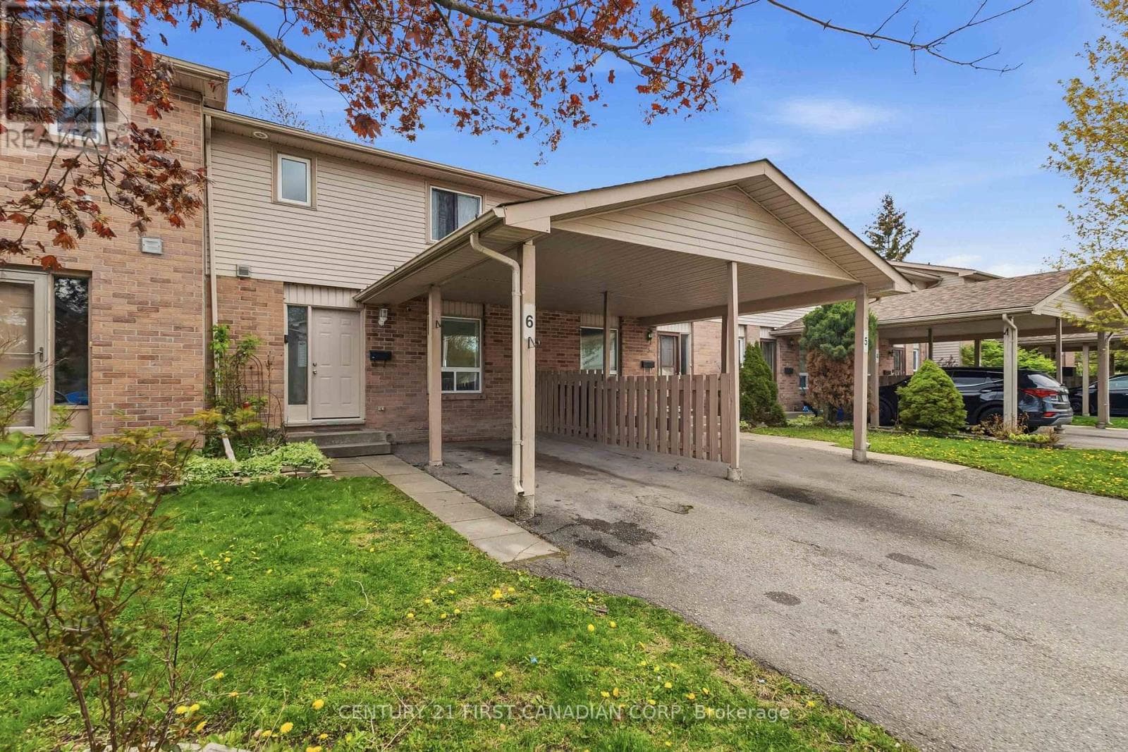 6 - 720 DEVERON CRESCENT in Glen Cairn