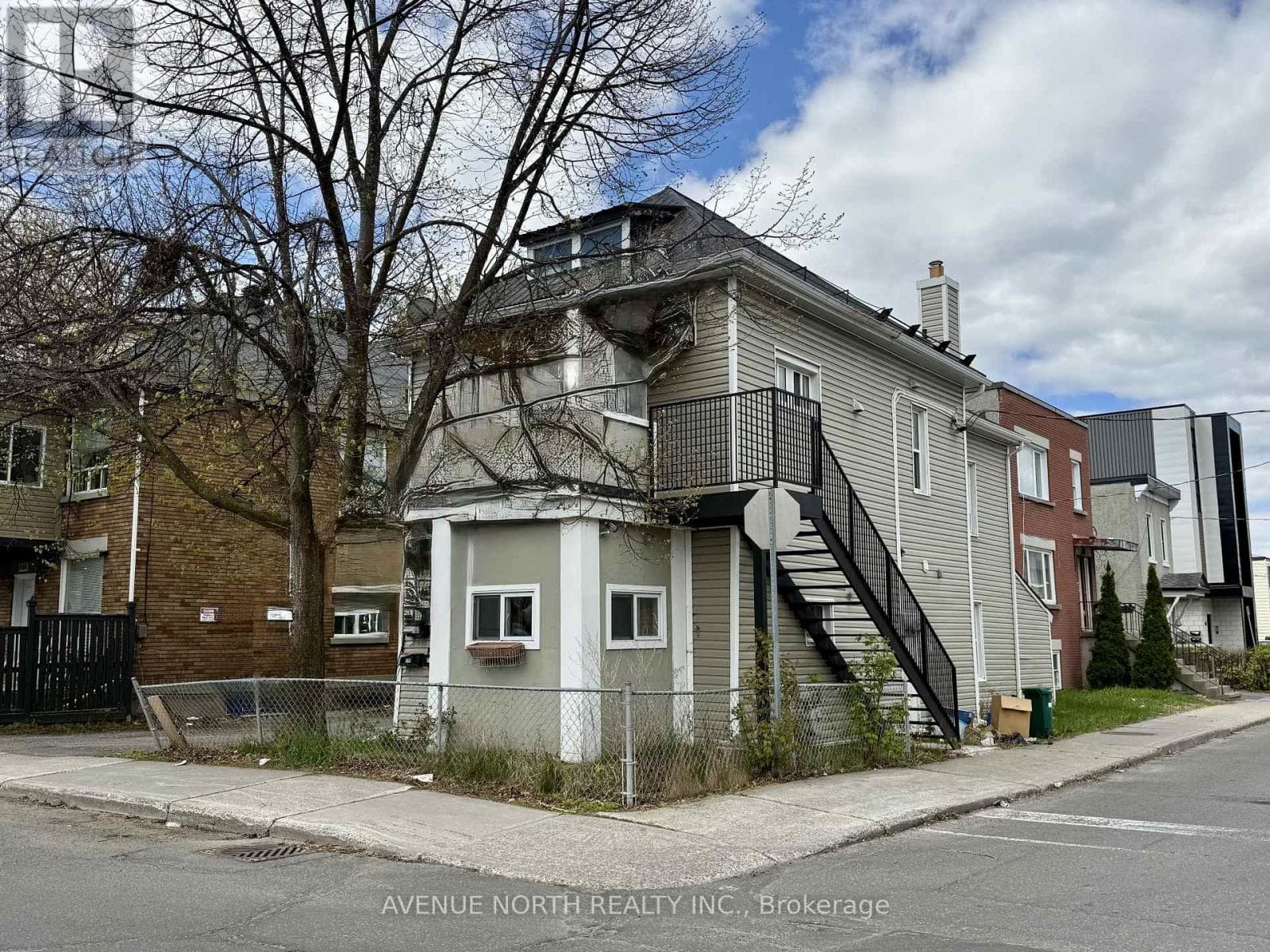 216 HANNAH STREET in VANIER NORTH