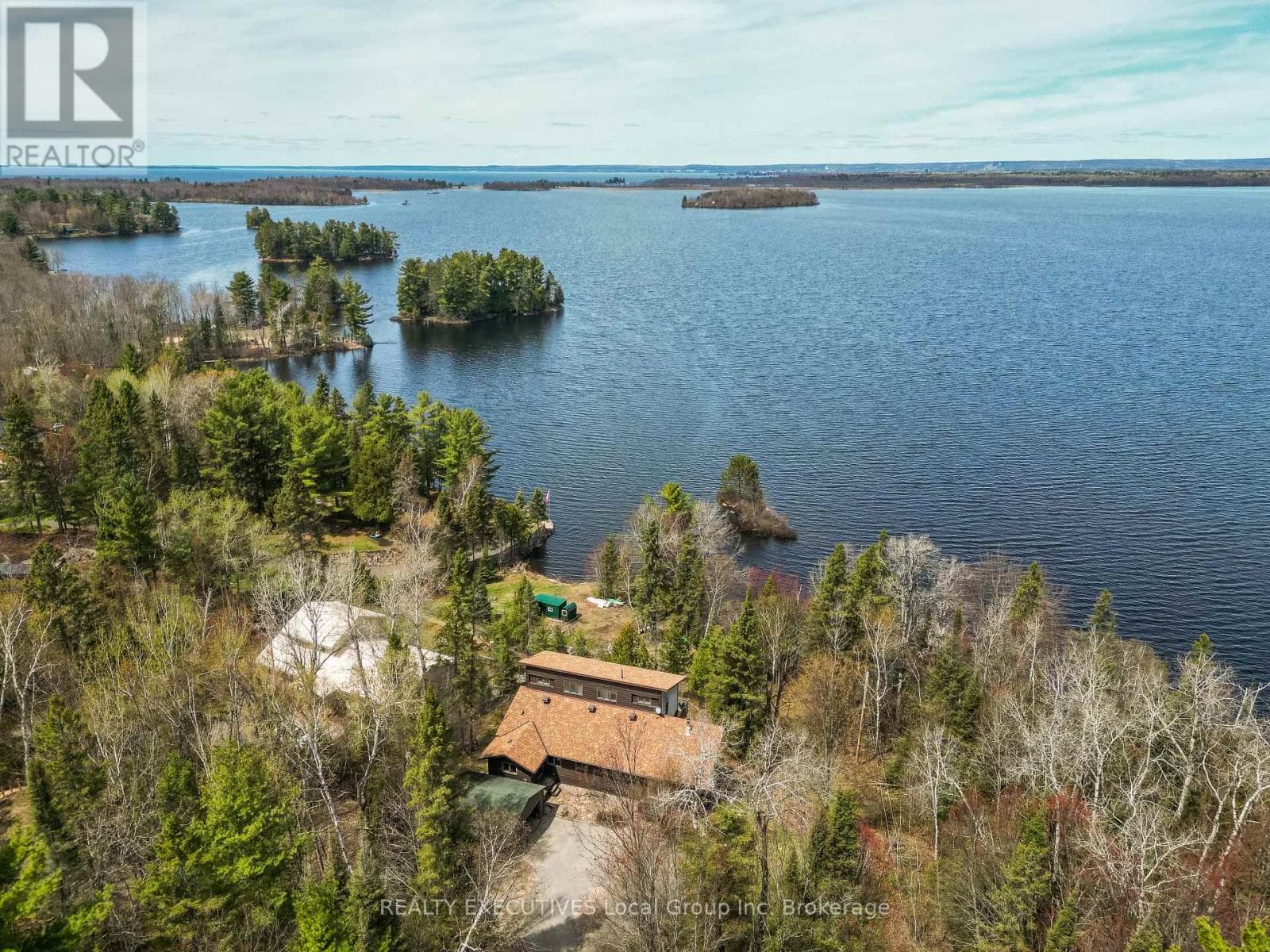 410 PINECREEK CRESCENT in