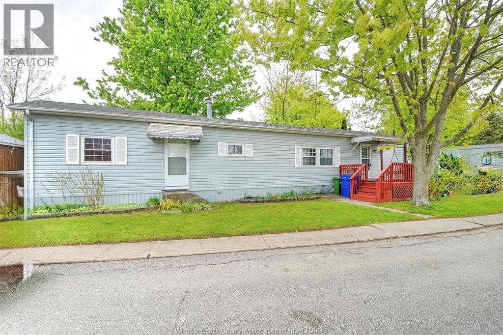 8 ASH COURT in