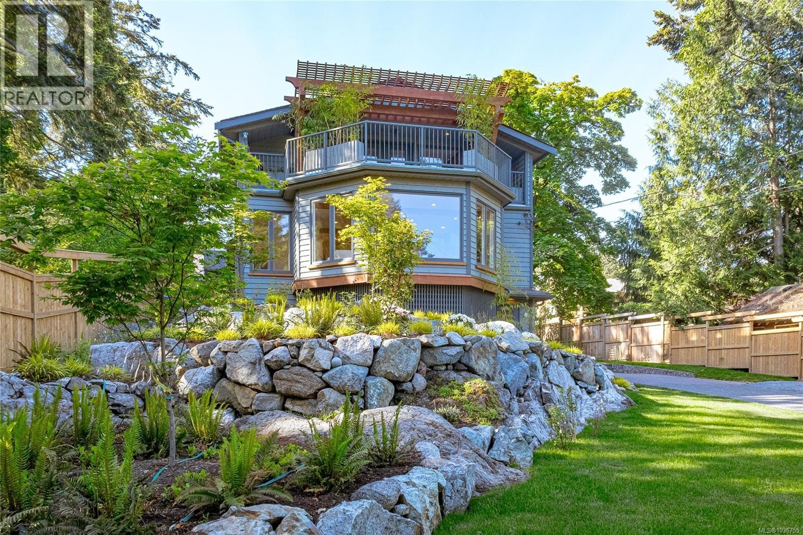 4906 Cordova Bay Rd in