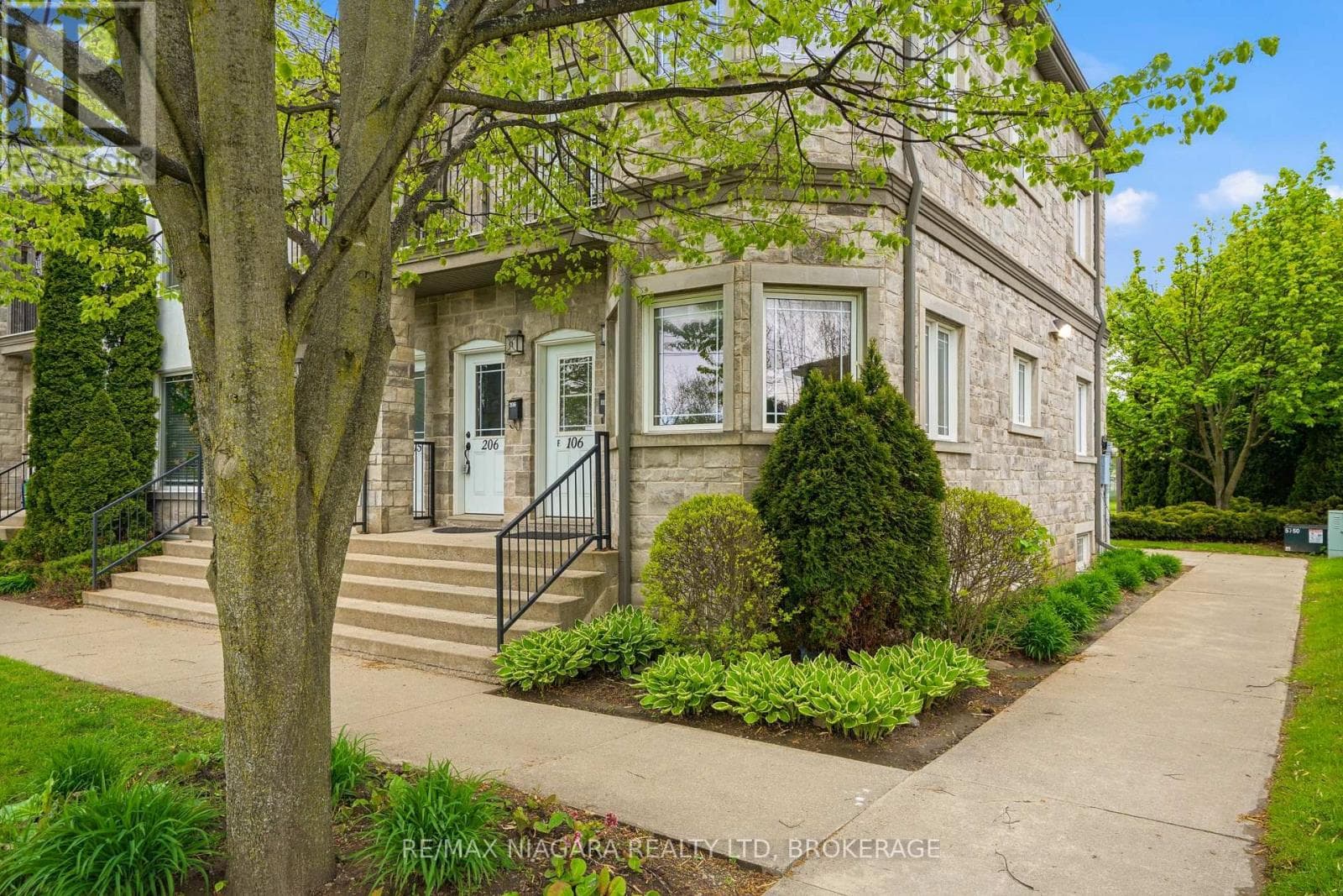 106 - 6045 DUNN STREET in Orchard