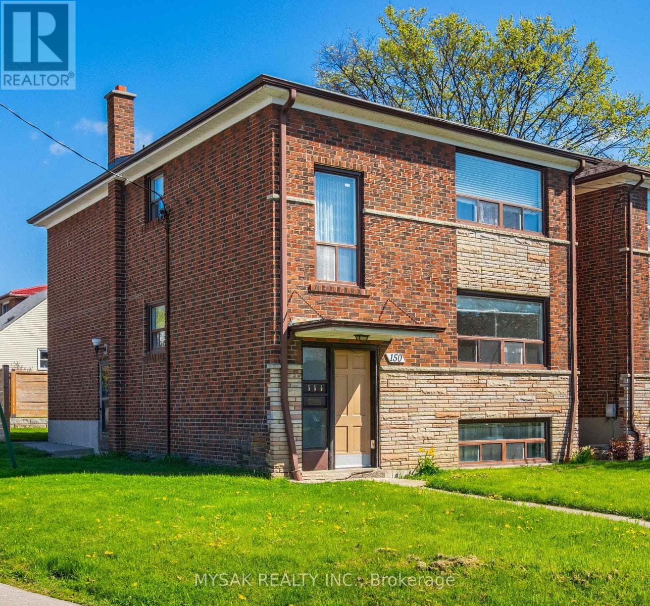 150 PARK STREET in Birchcliffe-Cliffside