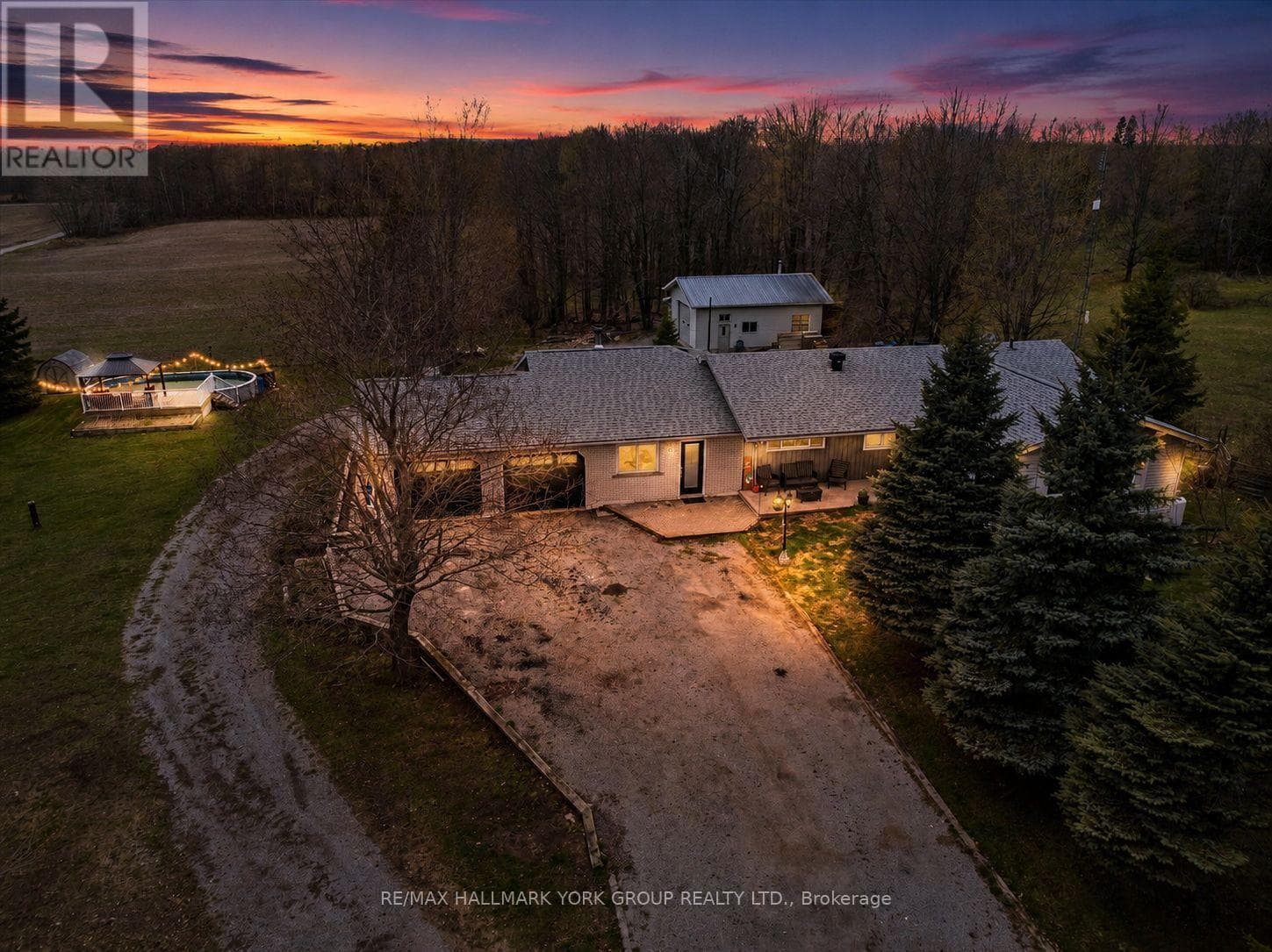 61 CONCESSION RD 3 in Fenelon
